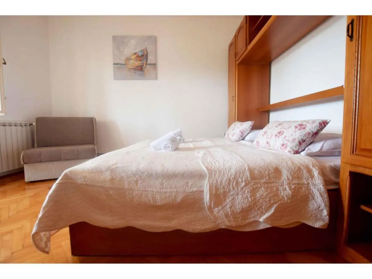 Apartment Studio In Starigrad-Paklenica 43596 Croatia